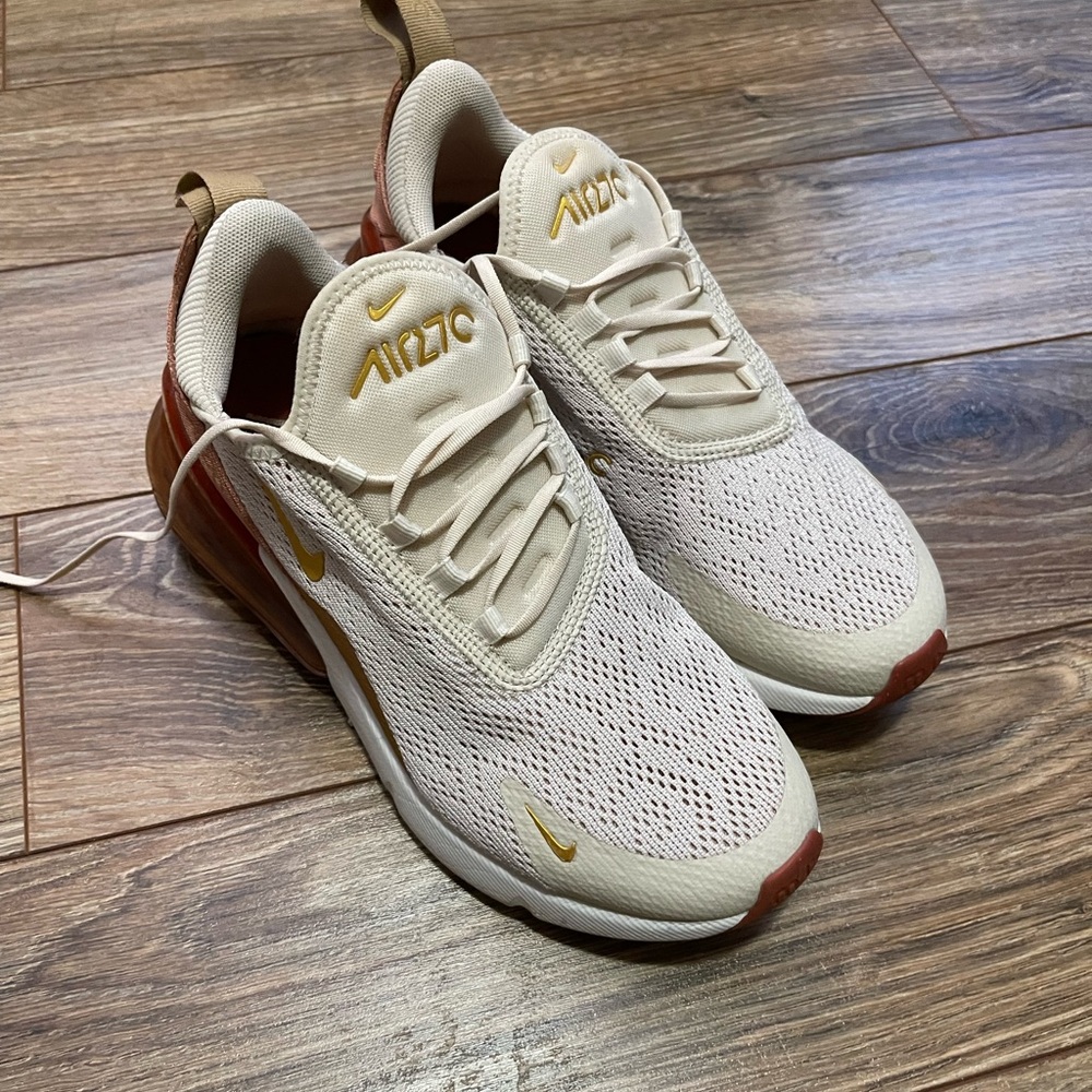 Nike Air Max 270 Sneakers